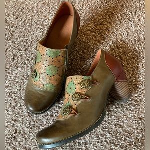 LARTISTE KANTIA-BRM Boots